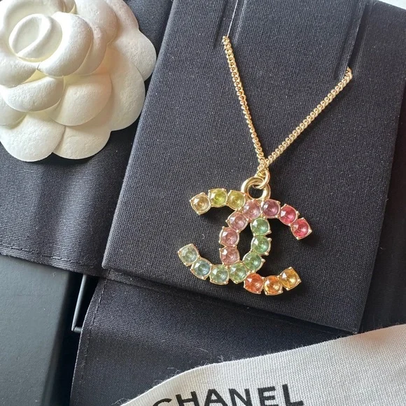 ❌SOLD❌ BNIB Chanel Crystal Pendant Necklace - Picture 1 of 3
